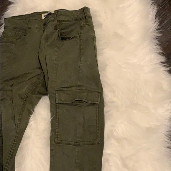 *LIKE NEW* Army green joggers w/side pockets - Picture 2 of 8